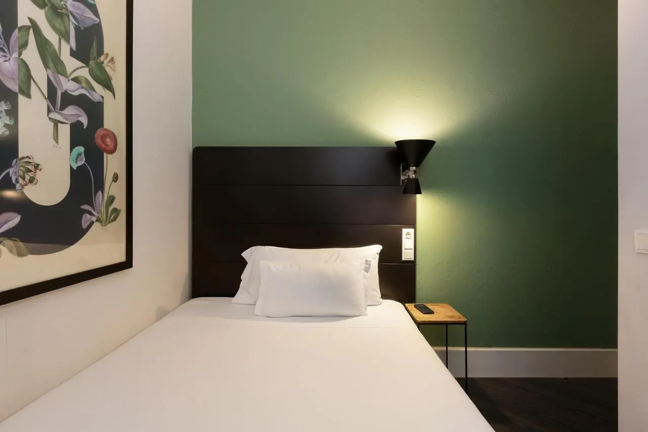 **  Praktik Garden Hotel Barcelona Spain